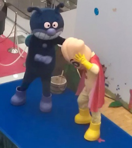 ばいきんまん活躍中