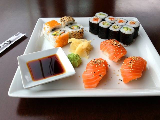 会食